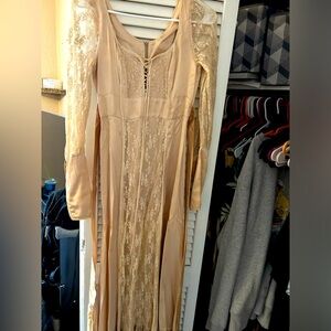 Renaissance midevil gown